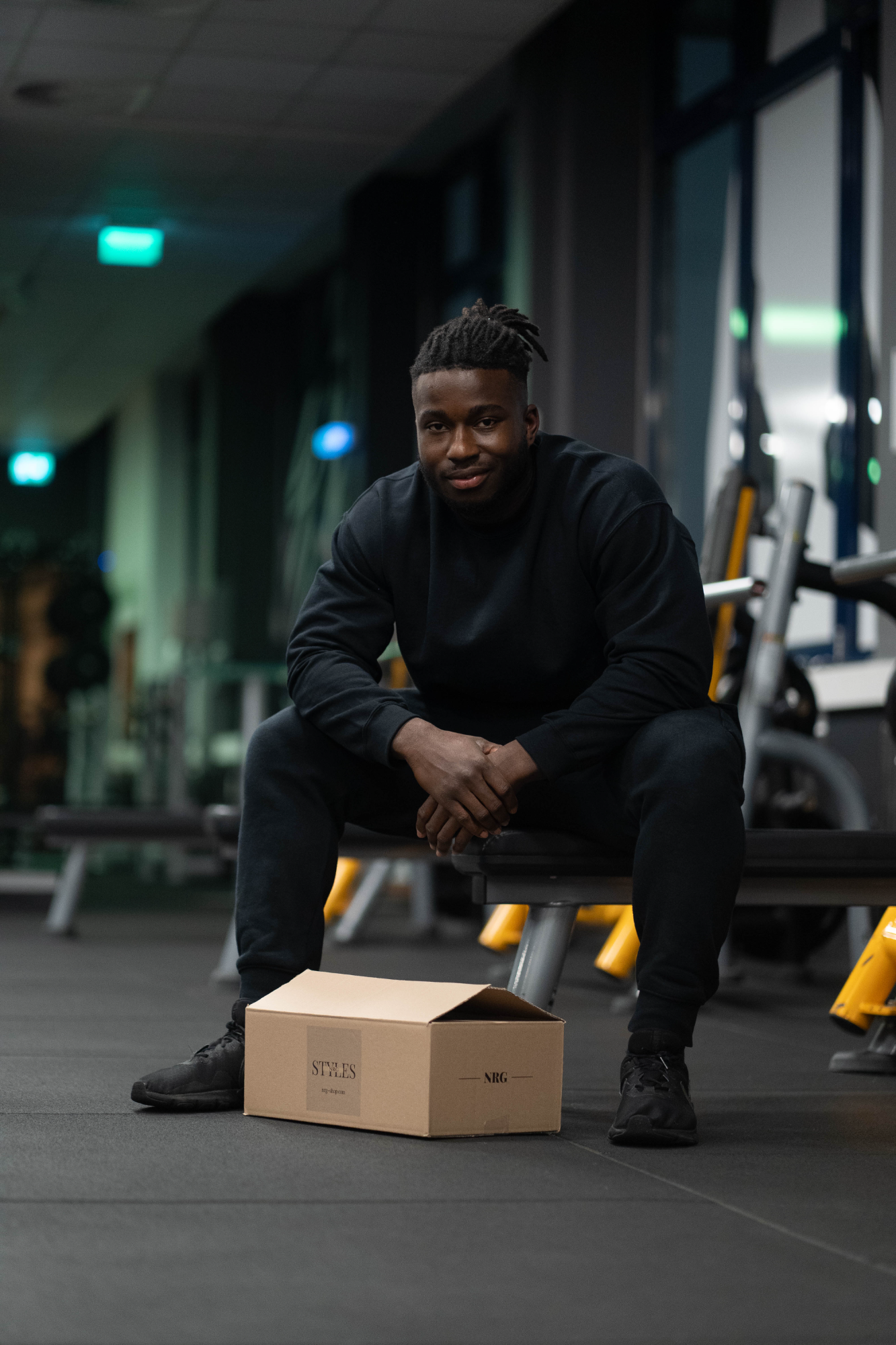 GOGYM SWEATSHIRT - ALL BLACK